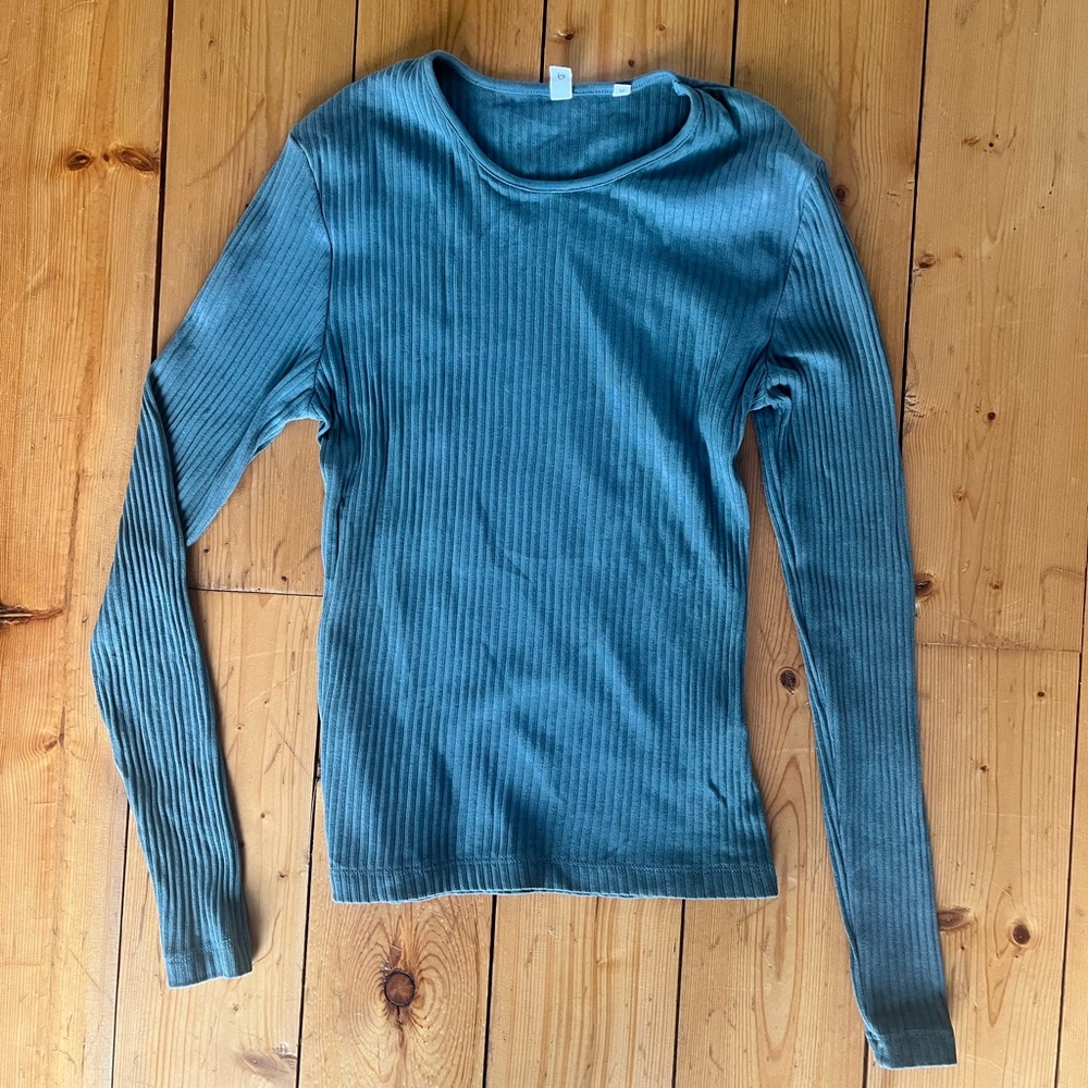 Kotn ribbed green long sleeve M